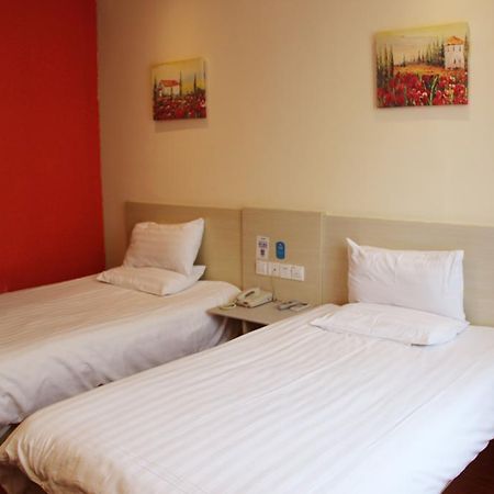 Hanting Express Tianjin Haixin District Yujiapu Tiencsin Szoba fotó